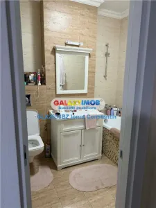 Apartament 3 camere de inchiriat - Zona Mall / Micro 3 - foto 5