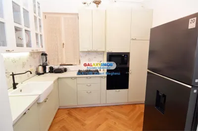 Inchiriere apartament superb 4 camere Bd Carol I - foto 2