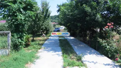 Curtesti, Botosani , Teren generos cu casa si anexa! - foto 10