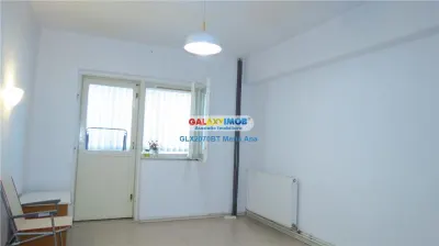 Garsoniera etaj 3, Calea Nationala! - foto 9