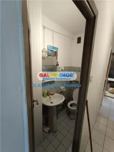 Apartament 3 camere Drumul Taberei-Bd 1 Mai, etajul 4 din 8, bloc 1982 - foto 3
