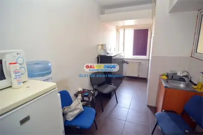 Vanzare apartament 3 camere nemobilat p-ta Alba Iulia - foto 10