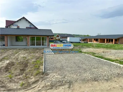 Casa tip duplex pe parter la Bran 3 km Castelul Bran - foto 2