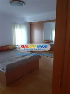 De vanzaew  vila  P+E la cheie  TRIVALE - foto 13