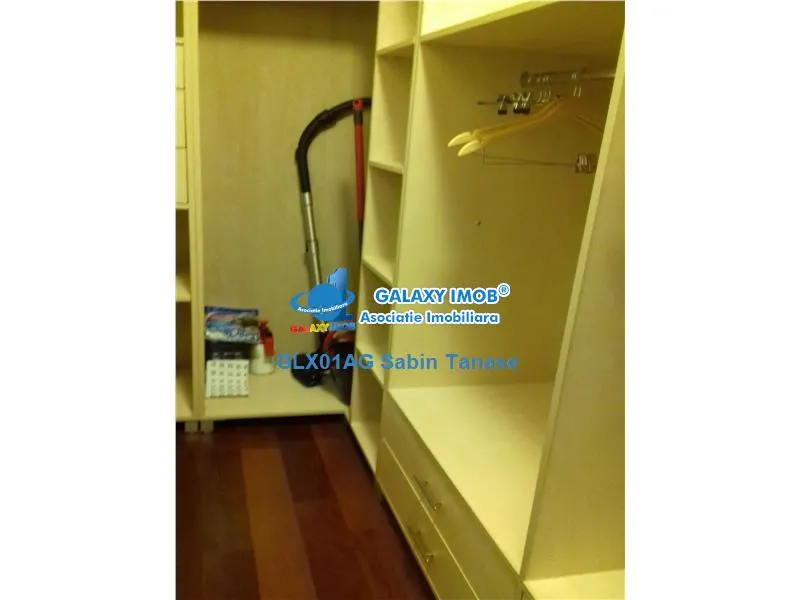 UNICAT de inch ap 2 camere lux teilor  cu garaj - foto 9
