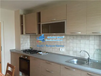 Inchiriere apartament 3 camere, Ploiesti, zona centrala - foto 14