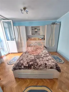 2 camere Micro 19 - Galati