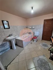 2 corpuri de casa Arcasilor Bariera - foto 18