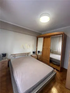 Vanzare apartament 3 camere - foto 8