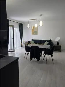 Vanzare apartament 2 camere - foto 18