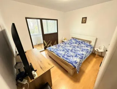 Vanzare apartament 3 camere - foto 24