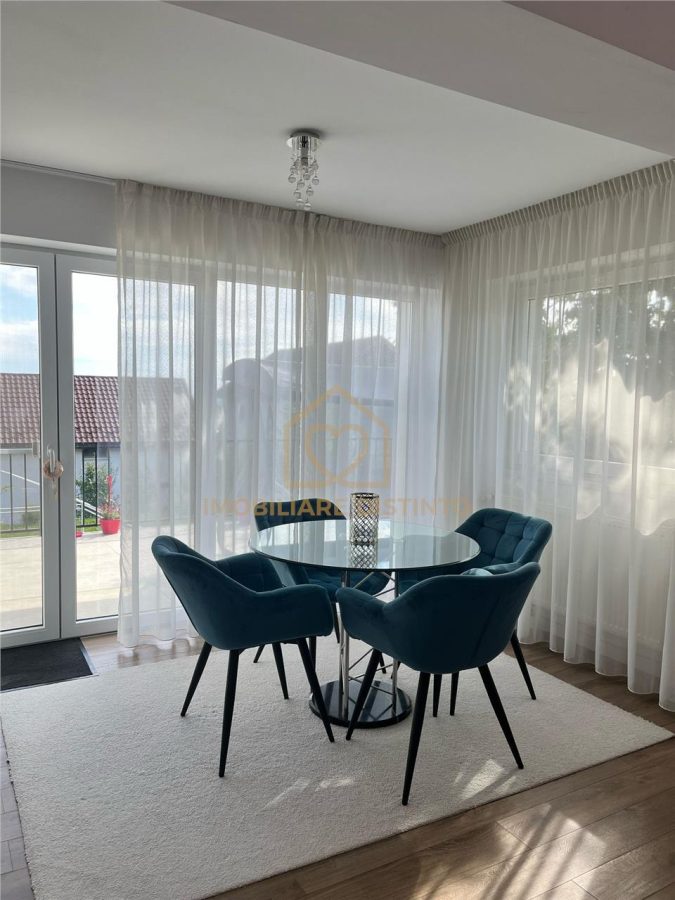 Casa cu 4 camere si garaj - foto 21