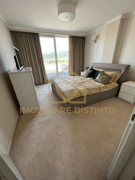 Penthouse de lux cu 6 camere, 3 locuri de parcare, zona Europa - foto 12