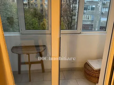 Inchiriere apartament doua camere Piata Romana - foto 8