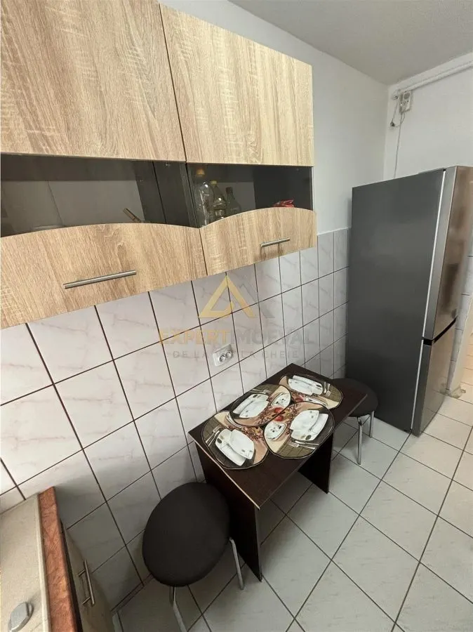 Apartament 2 camere, zona Garii, etaj 6 cu lift - foto 11