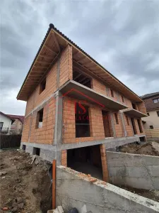 Casa tip duplex, exceptionale, zona linistita. Strada Tineretului, Floresti - Floresti