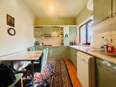Casă de vânzare – 3 camere, zonă excelentă, lângă Parcul Mare, Baia Mare - Baia Mare