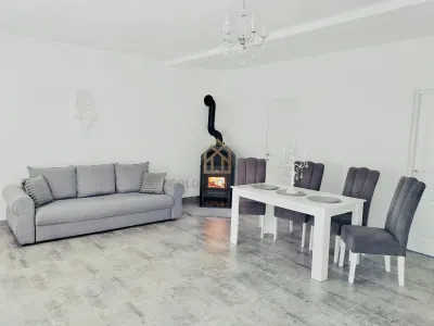 Casă modernă de vânzare în Dumbrăvița - foto 3