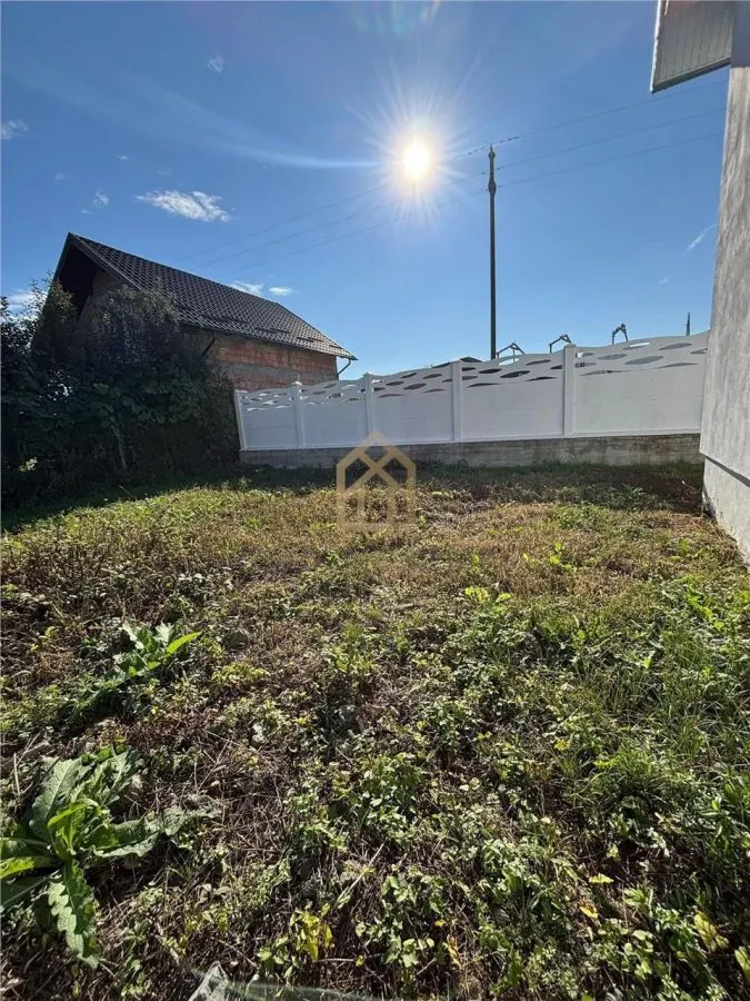 Casa de vanzare, Lapusel - foto 1
