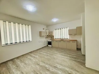 Casă de vânzare – 4 camere – Strada Vrancei  Baia Mare - Baia Mare