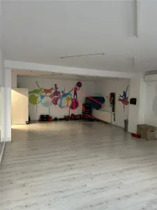 Spatiu comercial de vanzare, posibilitate preluare chiriasi. Baciu, strada Galaxiei - foto 4