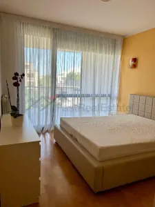 Apartament 3 camere  decomandat 105mp - foto 3