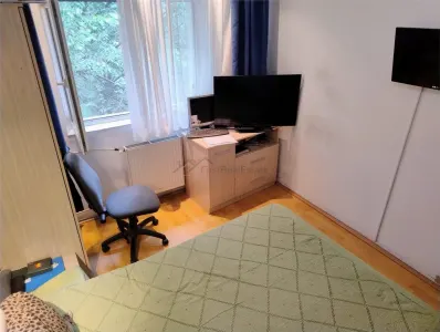 Apartament 3 camere decomandat - foto 2