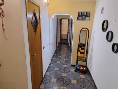 Apartament 3 camere decomandat - foto 6
