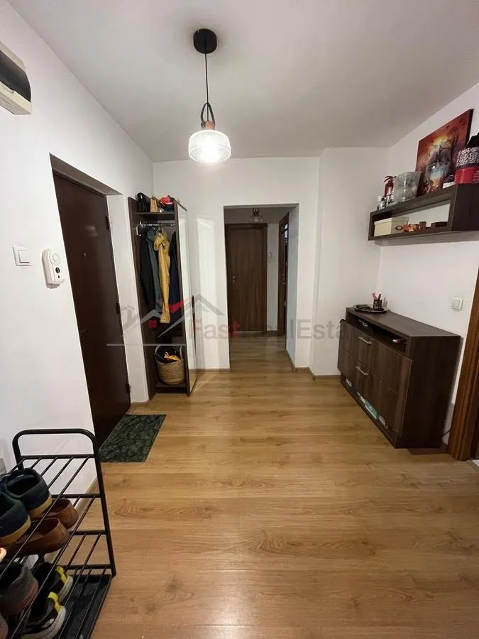 Apartament 3 camere - foto 1