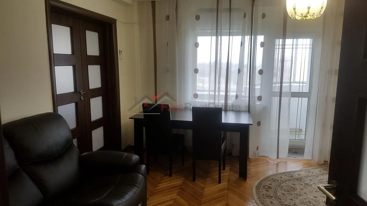 Apartament 3 camere decomandat - foto 4