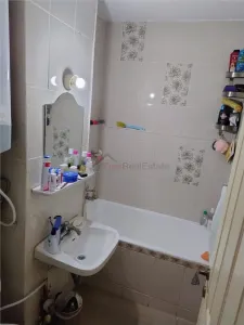 Apartament 3 camere - foto 4
