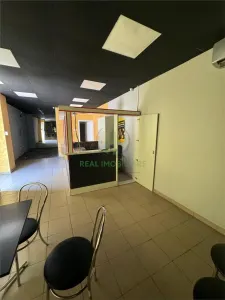 Spatiu Comercial la Parter !! - foto 5
