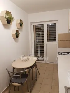 Inchiriere garsoniera Titan - foto 6