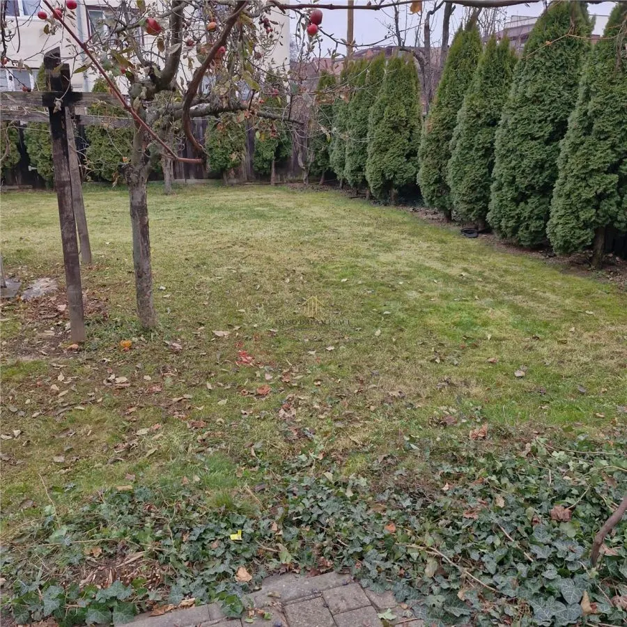 Casa spatioasa de vanzare - foto 6