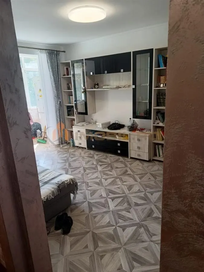 Apartament 2 camere Podu Ros - foto 1