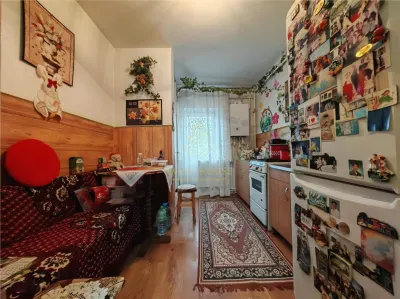 Apartament cu 2 camere de vanzare, zona Cora - Bacau