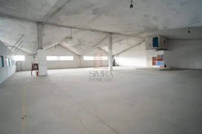 Hală mare si birouri de închiriat Oradea 2032 mp – acces logistic, compartimentare flexibil - Oradea