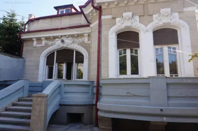 Dacia- Maria Rosetti- vila interbelica de vanzare - foto 2