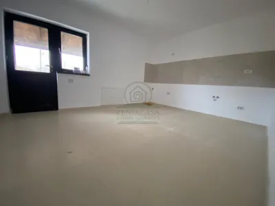 Casa Miroslava Ciurbesti 3 camere / CANALIZARE si ASFALT - foto 6