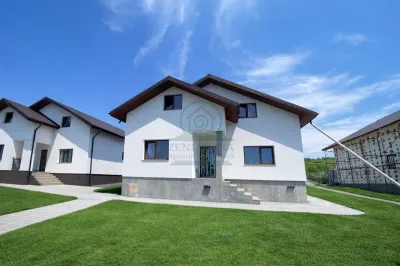 Casa de vanzare Tomesti Iasi FINALIZATA/CANALIZARE - Tomesti