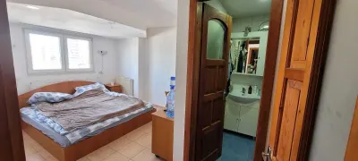 4 CAMERE TRACTORUL - Brasov