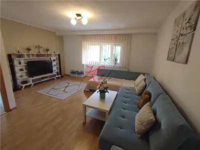Vanzare vila cu spati comerciale si apartamente, ideal afacere - Bucuresti