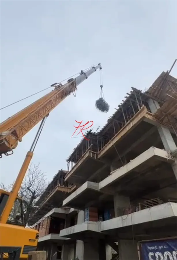 Vanzare bloc la rosu - Pipera - foto 1