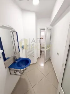 Spatiu comercial , etaj 2 , ultracentral , Ploiesti - foto 8