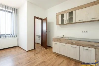 Hala moderna +3.000mp curte, conditii optime, exterior Brasov - foto 17