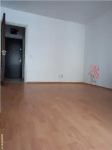 Se vinde garsoniera in Drumul Taberei, semimobilata la etajul 5 din 10 - Bucuresti