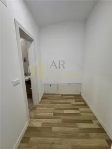 Vanzare casa 4 camere plus garaj, in Paulesti, zona cu priveliste la padure. - foto 12