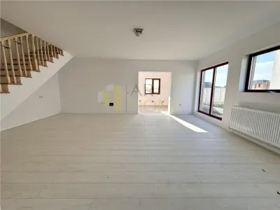 Vanzare casa 4 camere, in Strejnicu, la 5 minute de Ploiesti - Strejnicu