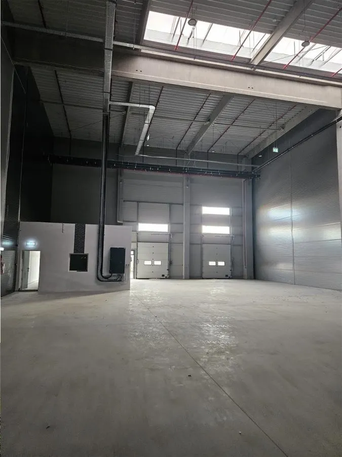 Spatiu Industrial - 1800 mp - Productie - Depozitare - foto 2