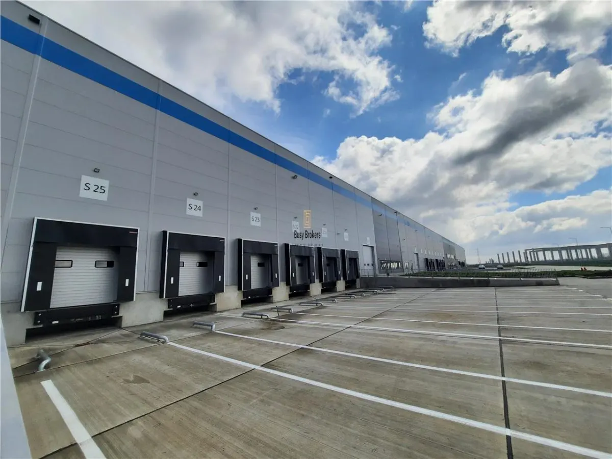 Spatiu Industrial - 2500 mp - Logistica - Productie - Depozitare - Distributie - foto 5